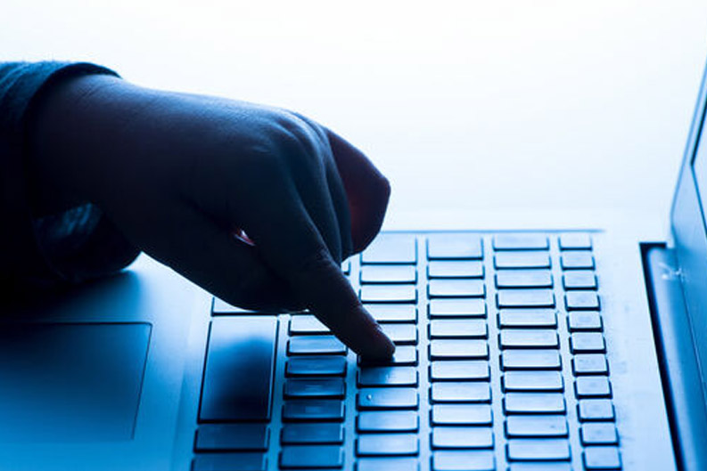 Stark warning to parents from woman blackmailed into sharing naked photos at age 10